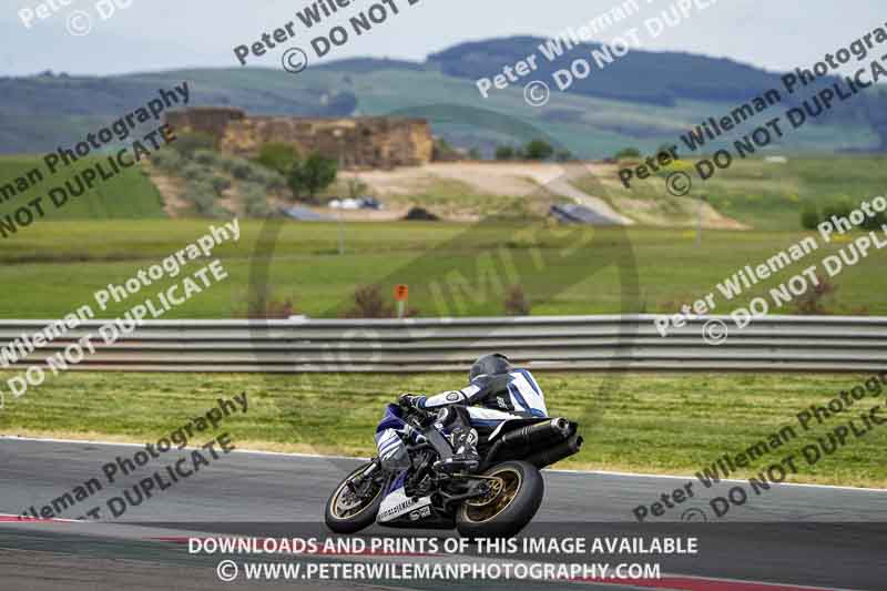 cadwell no limits trackday;cadwell park;cadwell park photographs;cadwell trackday photographs;enduro digital images;event digital images;eventdigitalimages;navarra;no limits trackdays;peter wileman photography;racing digital images;trackday digital images;trackday photos